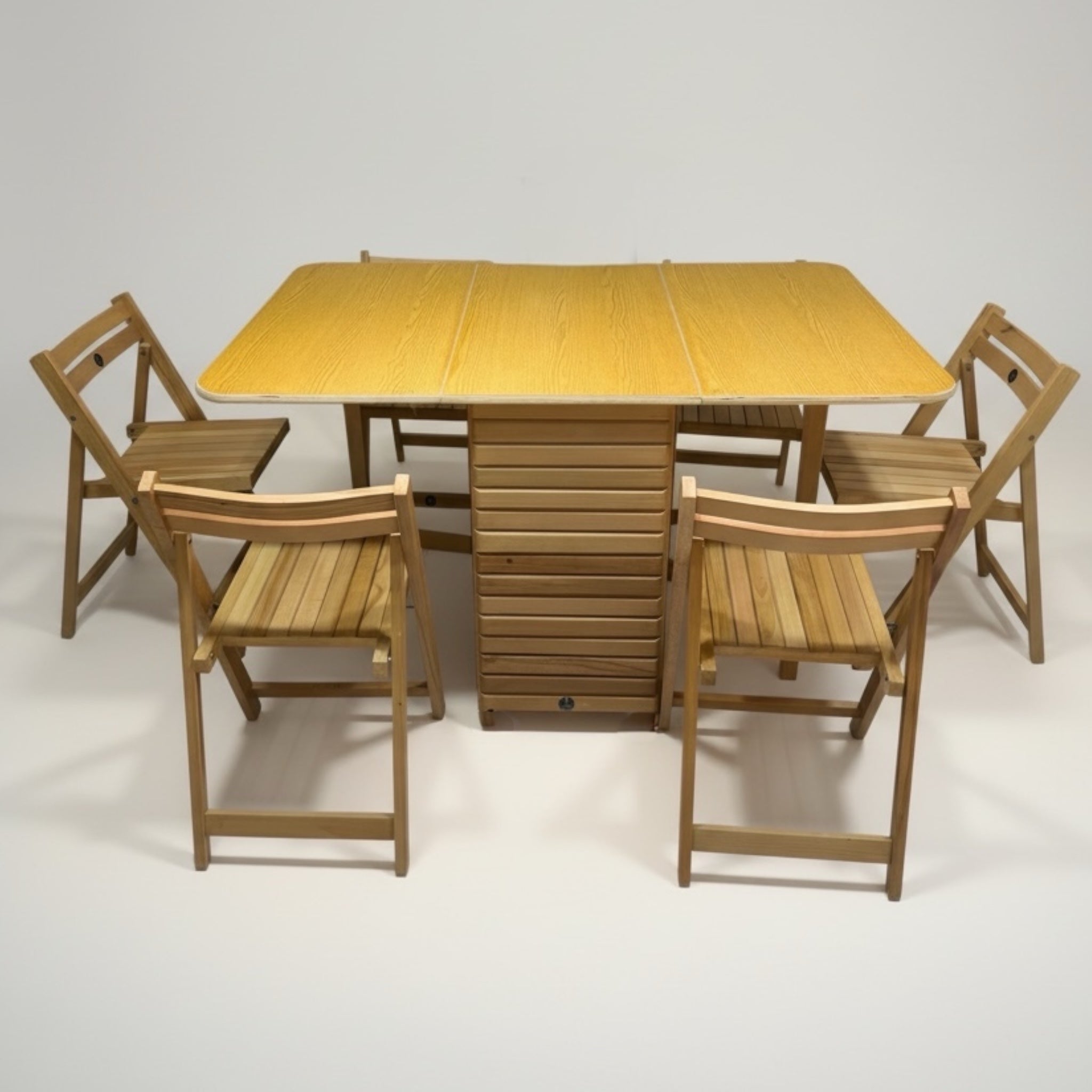 طقم ترابيزة سفرة مع ستة كراسي خشب زان - Nabolia