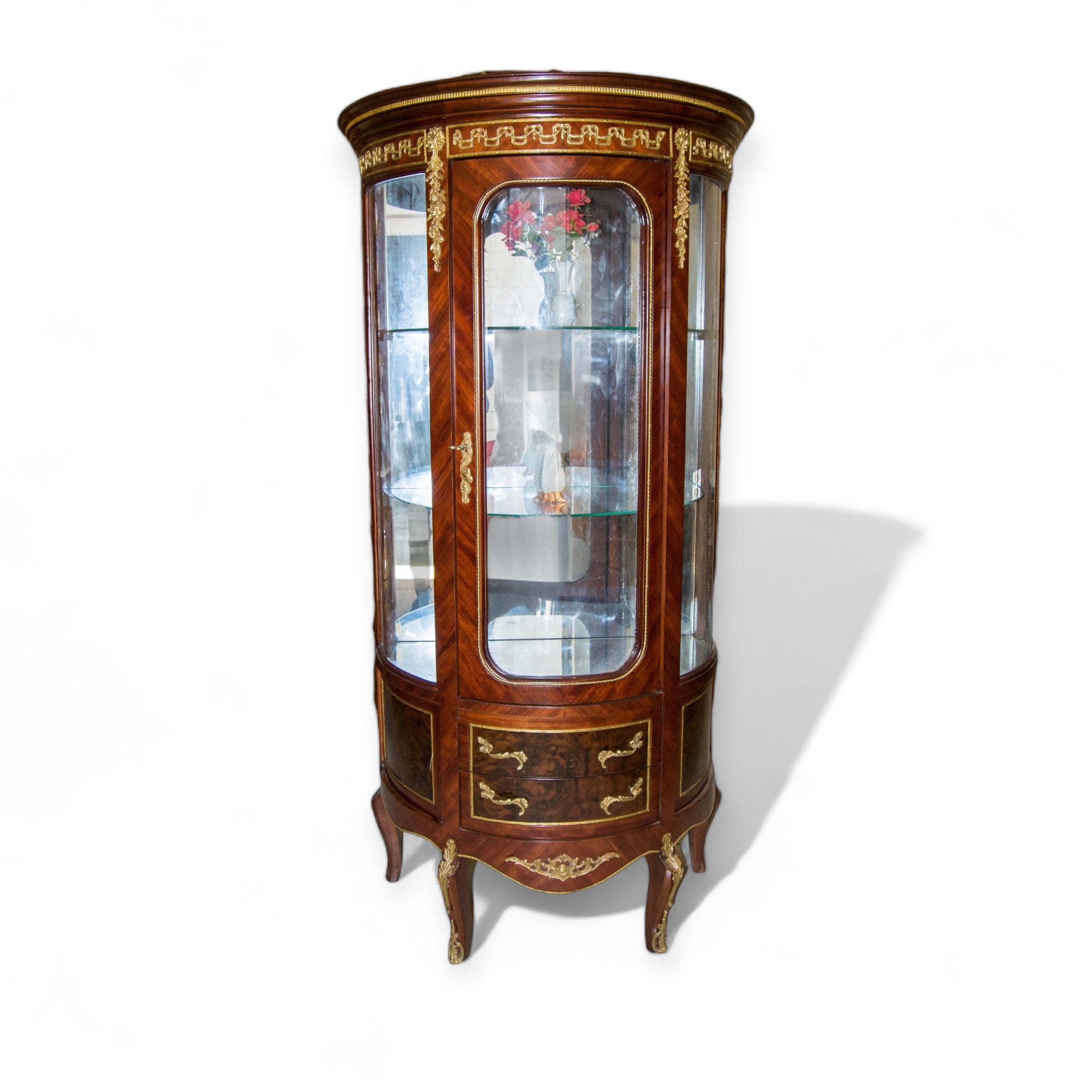 فاترينة مطعمة بالنحاس مقاس 80 سنتميتر -  فاترينة أنتيك ضلفة واحدة و ودرج مصنعة من الاخشاب و القشرة الطبيعية مطعمة بالنحاس المقاسات: W 80 CM * H 175 CM * B 40 CM