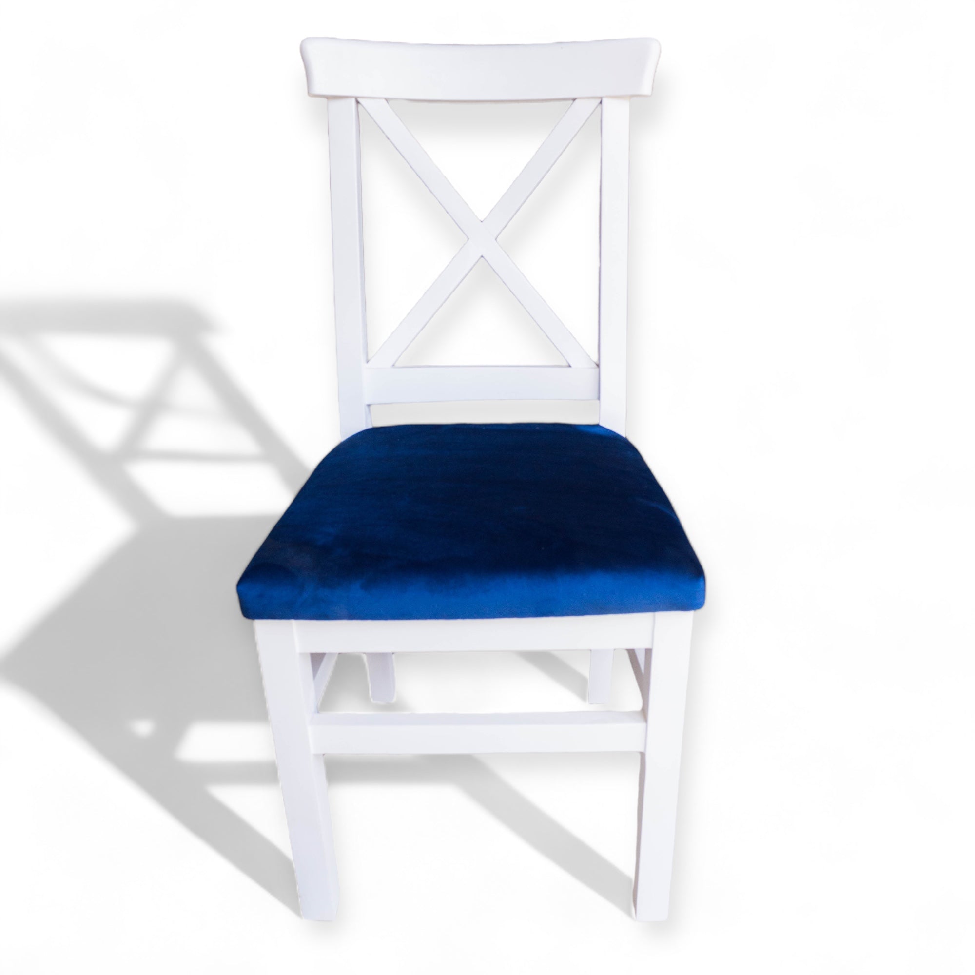 ترابيزة سفرة واربعة كراسي بني في ابيض - سفرة مصنعة من الخشب الزان الطبيعي والقشرة الطبيعي مكونة من ترابيزة و اربعة كراسي لون بني في ابيض المقاسات: W 120 CM * B 80 CM * H 80 CM