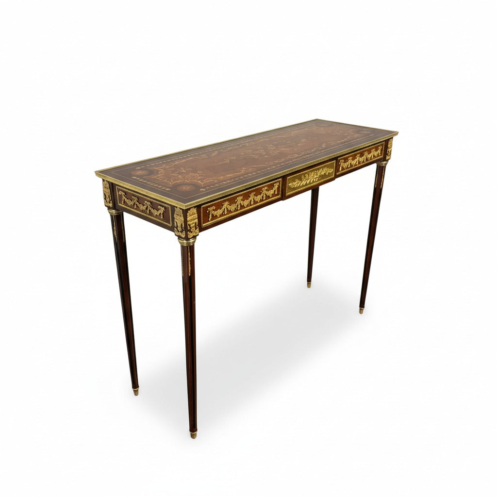 كونسول كلاسيك فاخر بتطعيمات نحاسية