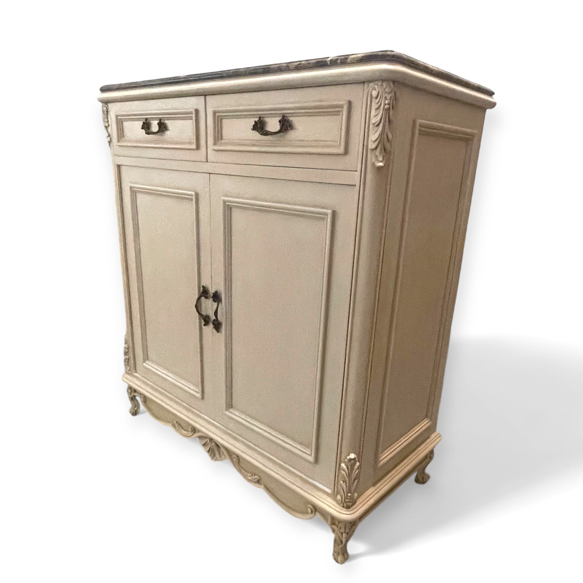 جزامة بوفيه كلاسيك اوف وايت - جزامة كلاسيك مصنعة من الاخشاب الطبيعية و الاويمة اليدوي والدهان ابيض اوف وايت مع الرخام الامباردور المقاسات: W 100 CM * H 110 CM * B 45 CM