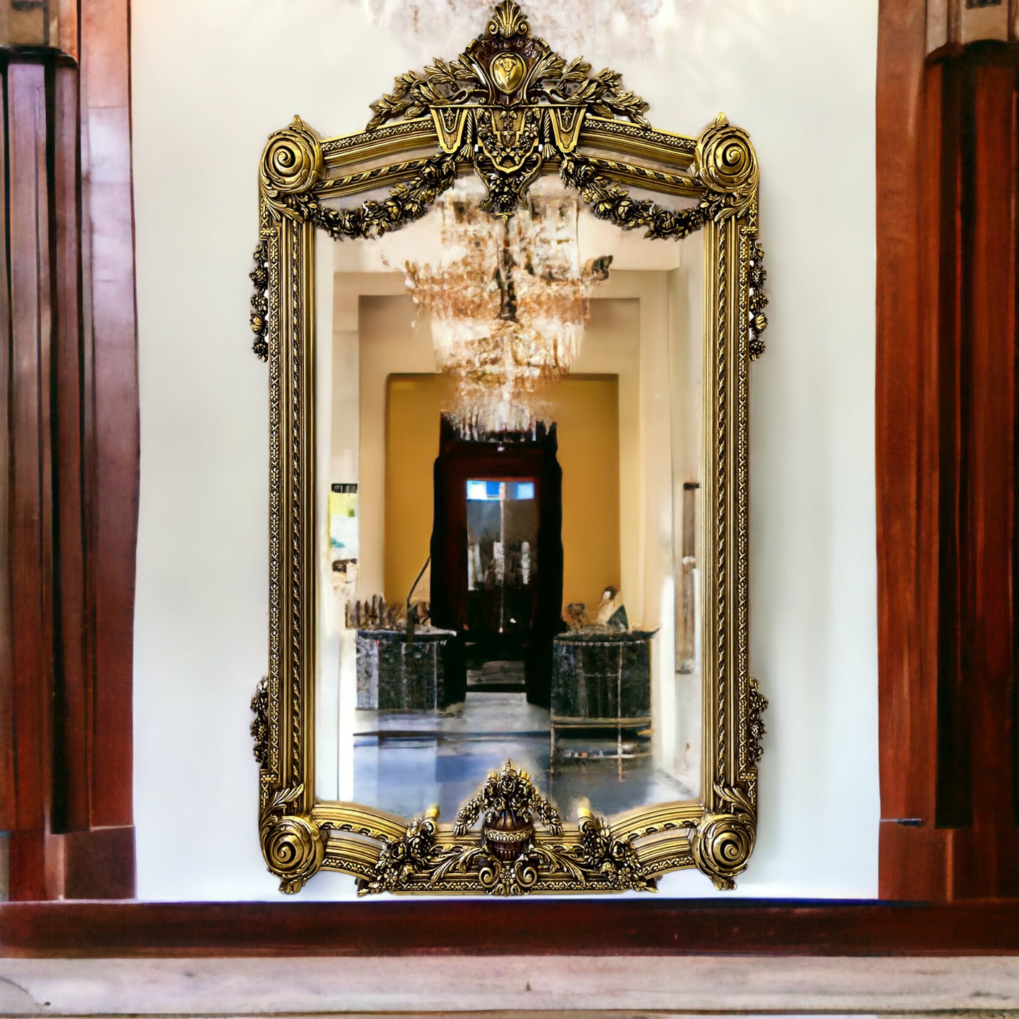 برواز ملكي دهبي - برواز انتيك فخم مصنوع من الخشب الزان الطبيعي والحفر اليدوي المميز لاضافة لمسة جماليه فخمة والدهان ورق دهب متأكسد و المرايا جريش المقاسات: W 140 CM * H 240 CM