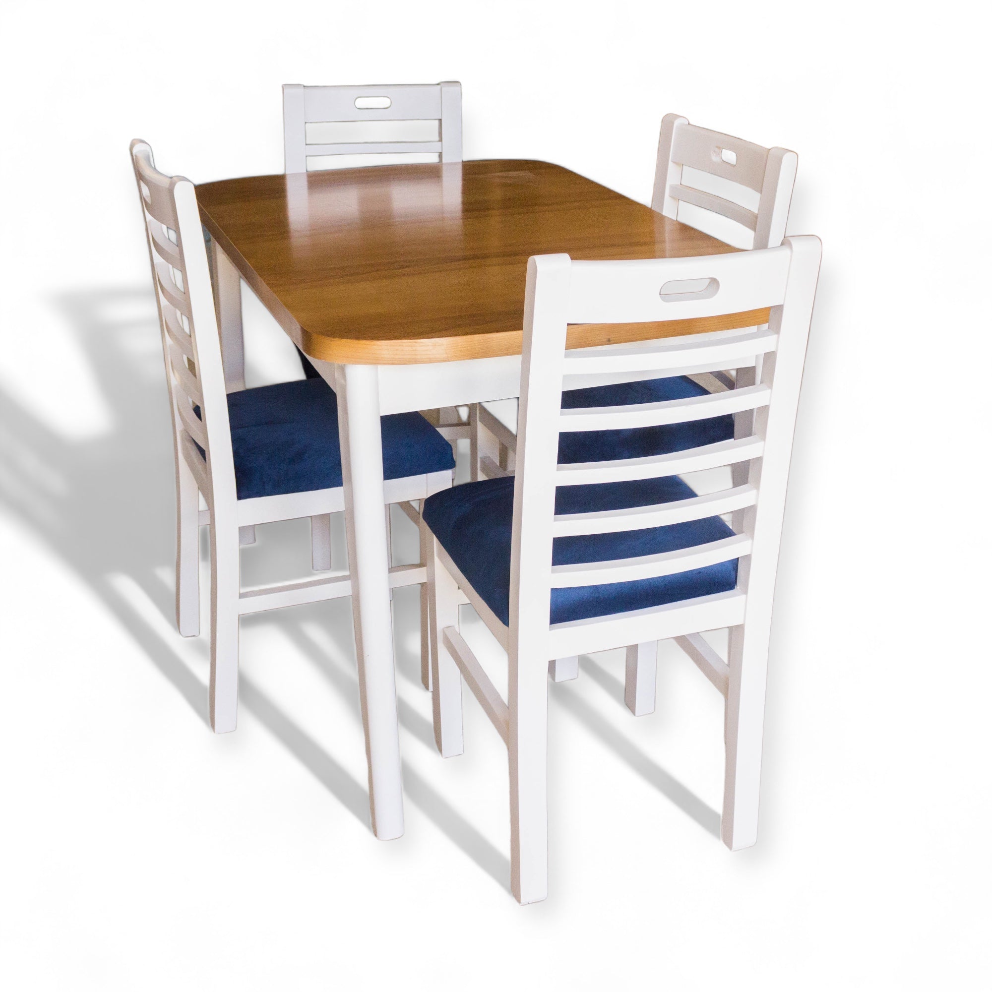 ترابيزة سفرة واربعة كراسي بني في ابيض - سفرة مصنعة من الخشب الزان الطبيعي والقشرة الطبيعي مكونة من ترابيزة و اربعة كراسي لون بني في ابيض المقاسات: W 120 CM * B 80 CM * H 80 CM