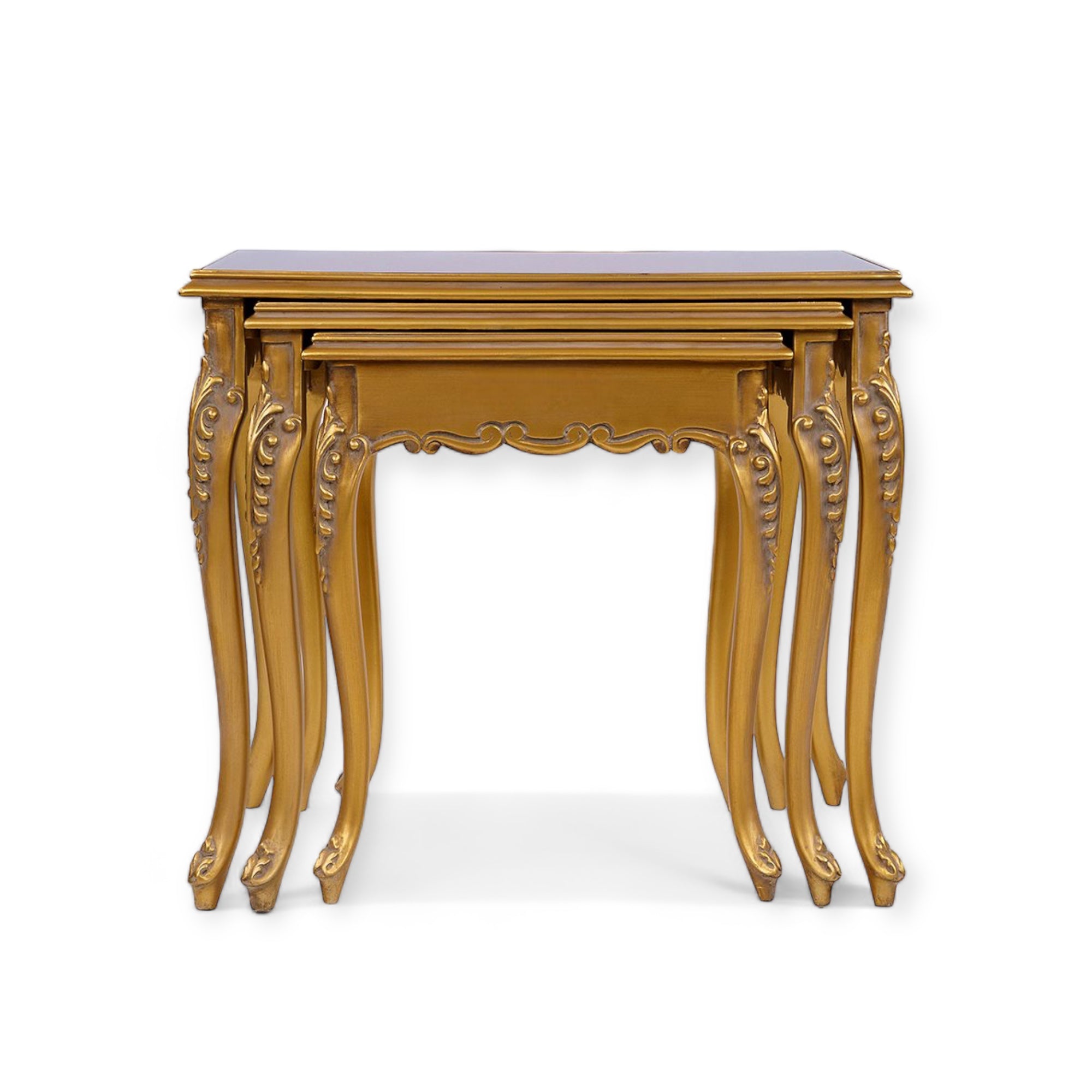 طقم ترابيزات ثلاثي كلاسيك بزجاج بني - طقم ترابيزات ثلاثي متداخل بتصميم كلاسيكي فاخر، مصنوع من الخشب الزان الطبيعي المتين ومطلي بدهان دهبي مترب يضيف لمسة فخامة على المكان. يتميز بقرصات زجاج بلون بني أنيق، مما يجعله قطعة مثالية لإضافة لمسة ديكور مميزة في غرفة المعيشة أو الصالون المقاساتعرض 60 سم × عمق 38 سم × ارتفاع 60 سمعرض 50 سم × عمق 34 سم × ارتفاع 50 سمعرض 30 سم × عمق 26 سم × ارتفاع 30 سم