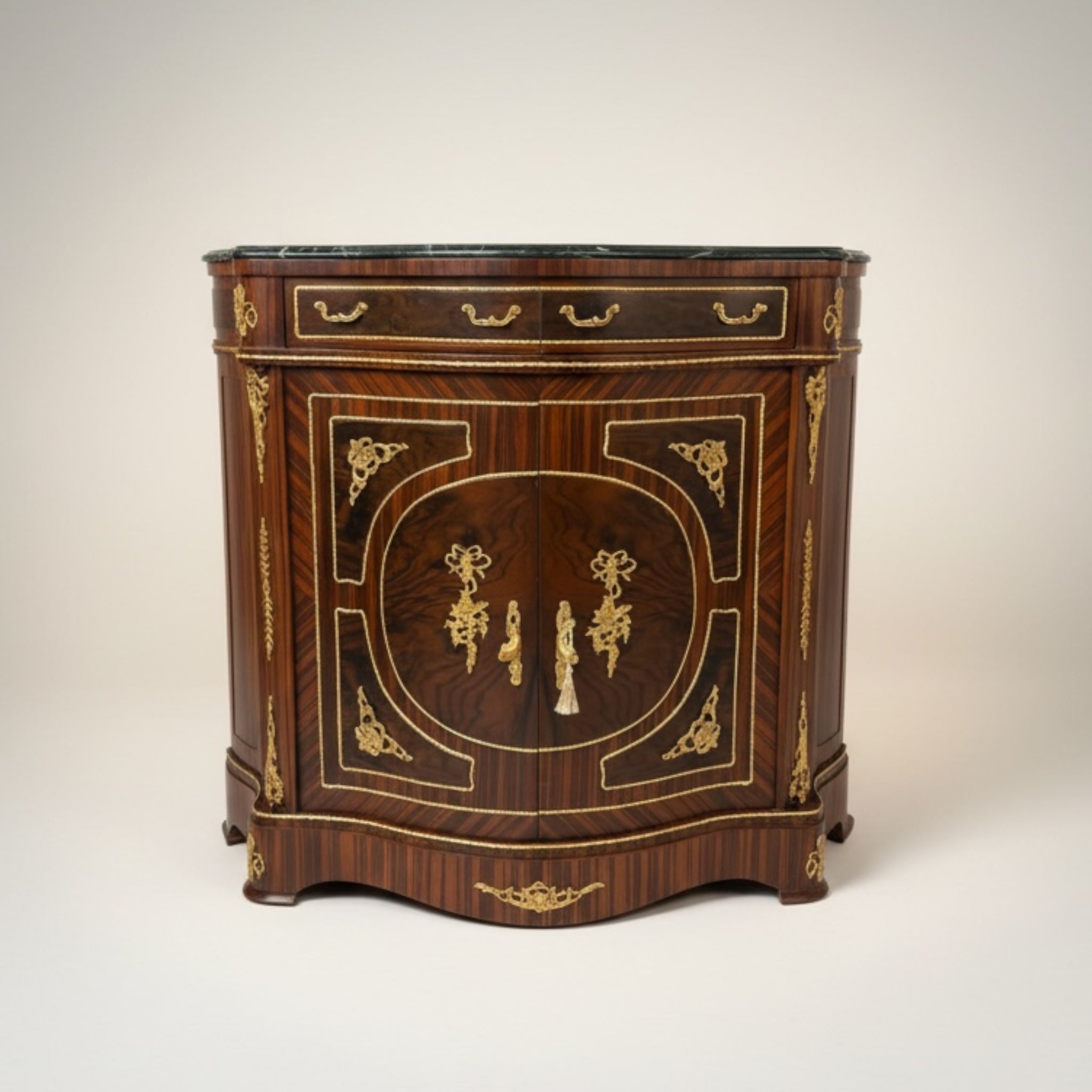 جزامة فرنساوي كلاسيك بالنحاس والرخام