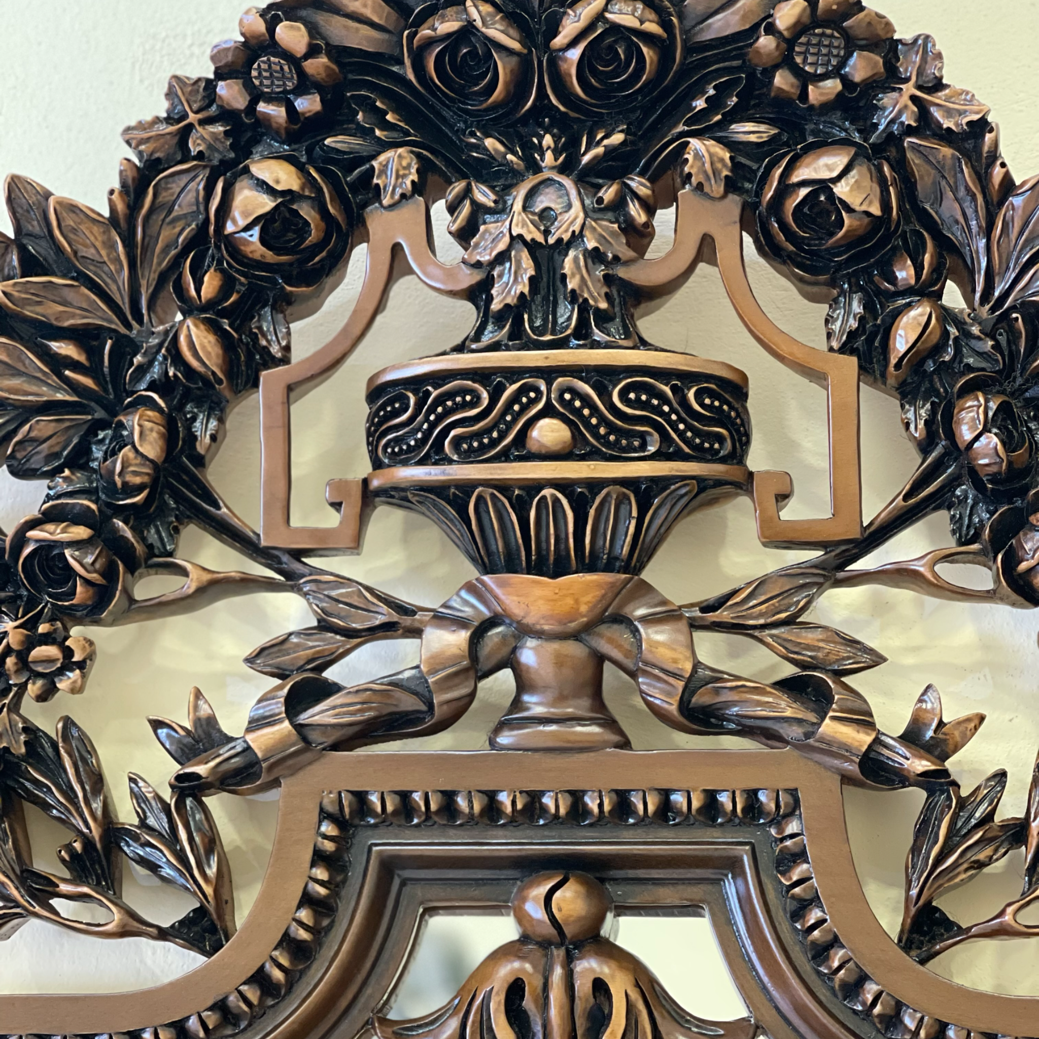 برواز مدخل - برواز انتيك من الخشب الزان حفر هاند ميد دهان استر و مرايا جريش المقاسات: W 140 CM * H 245 CM