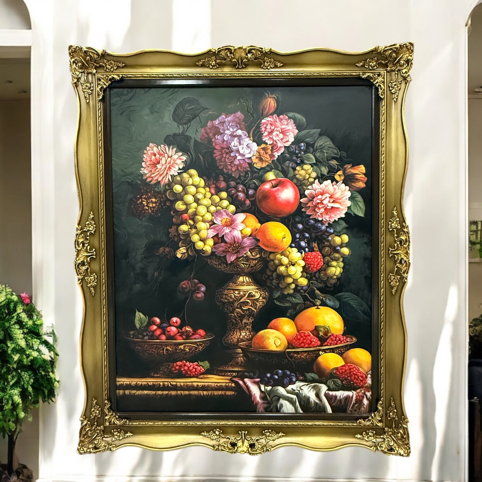 برواز مع لوحة برسم زيت - برواز فريم خشبي و الاويمة جي ار بي واللوحة رسم زيت والدهان بودره في دهب متأكسد ومترب المقاسات: W 135 CM * H 165 CM