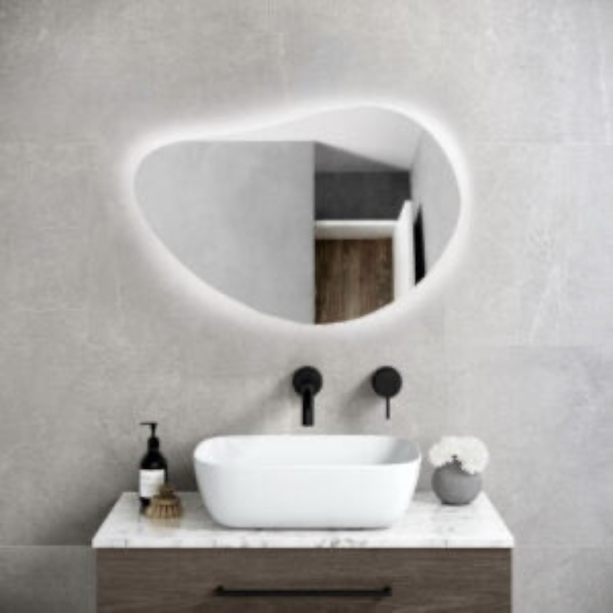 مراية "LumiFlow" المضيئة - المواصفات تصميم فني انسيابي يضفي لمسة عصرية فريدة على المساحةإضاءة ليد خلفية توزع الضوء بشكل متوازن لخلق أجواء هادئة ومريحةتشغيل باللمس (تاتش) للتحكم السهل في تشغيل وإيقاف الإضاءة بلمسة واحدةزجاج عالي الجودة 4 مللي لمتانة وأناقة فائقةسهولة التركيب مزودة بخطاف خلفي للتعليق مع فيشة كهربائية جاهزة للتوصيلإضاءة موفرة للطاقة تضمن كفاءة عالية في استهلاك الكهرباء المقاسات الارتفاع : 55 سمالعرض: 75 سم