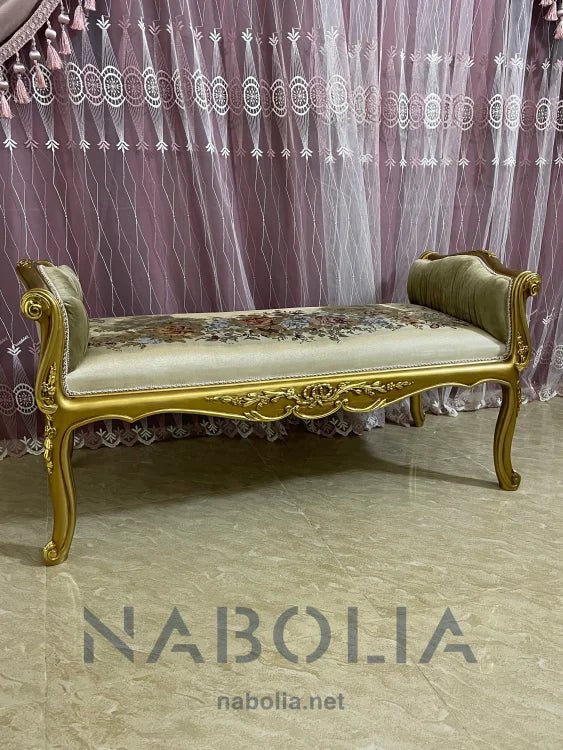 بانكت دهب اويمة ناعمة - بانكيت دهبي قماش قطيفة في الجناب و الارضية جوبلان بوكيه مصنع من الخشب الزان الاحمر المقاسات: W 125 CM * L 55 CM