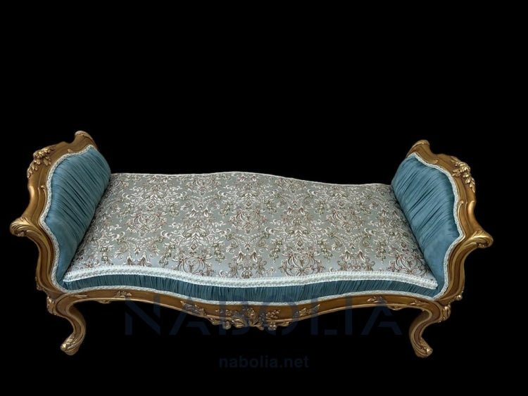 بانكت دهبي - بانكيت دهبي بليسيه في الجناب و الارضية مشجر مصنع من الخشب الزان الاحمر المقاسات: W 135 CM * L 55 CM