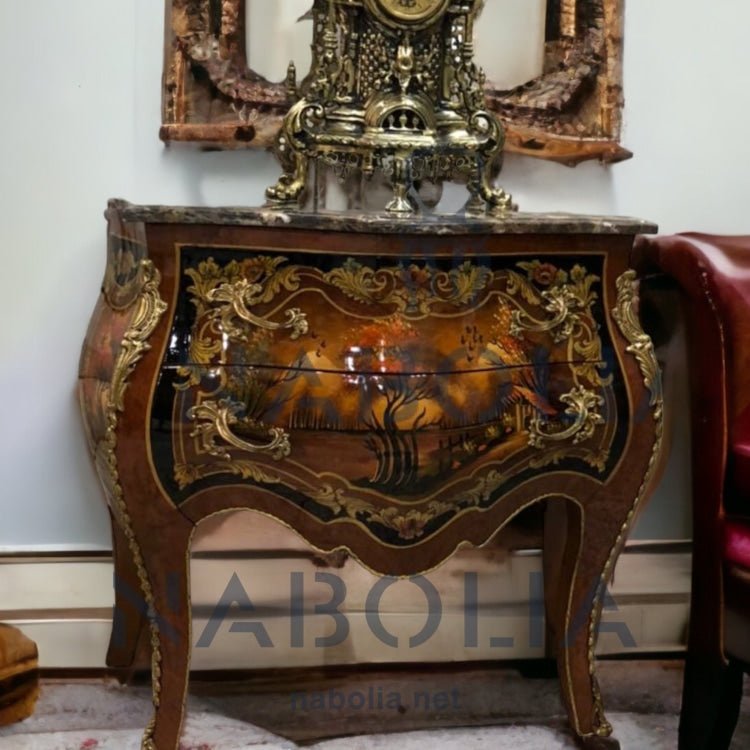 بايو 2 درج رسم طبيعي - يأتي البايوه الكلاسيكي دمياطي الصنع ب 2 درج ورسم طبيعي وإنحناءات مميزة وتطعيمات النحاس مصنع من أفضل أنواع الأخشاب الطبيعيه والمقابض النحاسية متوفر مط او لميع يدوياً المقاسات W 90 CM * L 75 CM