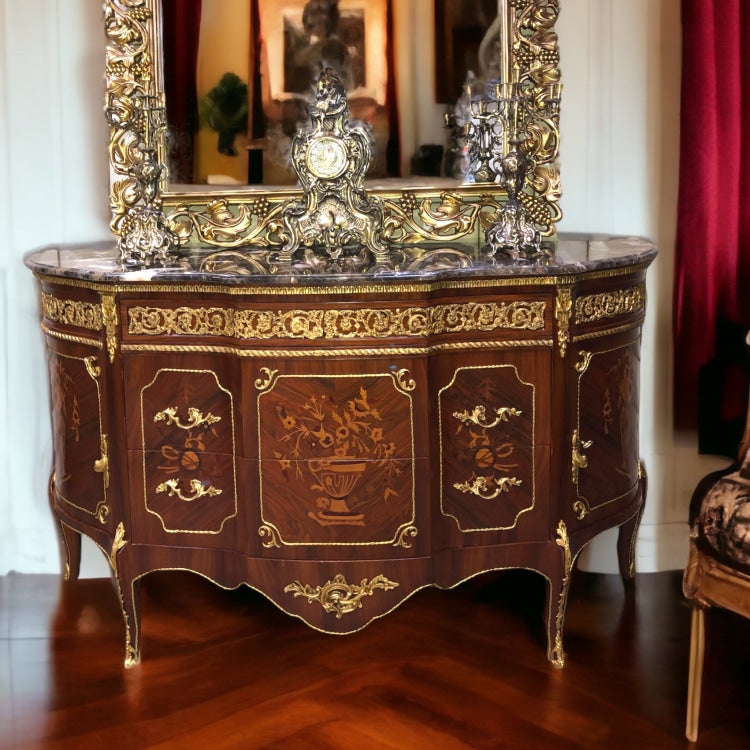 بوفيه بايوه تلاتة درج كبير و اتنين ضلفة -  بايوه تلاتة درج كبير و اتنين ضلفة من الخشب الطبيعي والقشرة المشغولة بالمارتكليه والمطعم بالنحاس المشغول يدويا والرخام امبرادور غامق المقاسات: W170 CM * L 100 CM