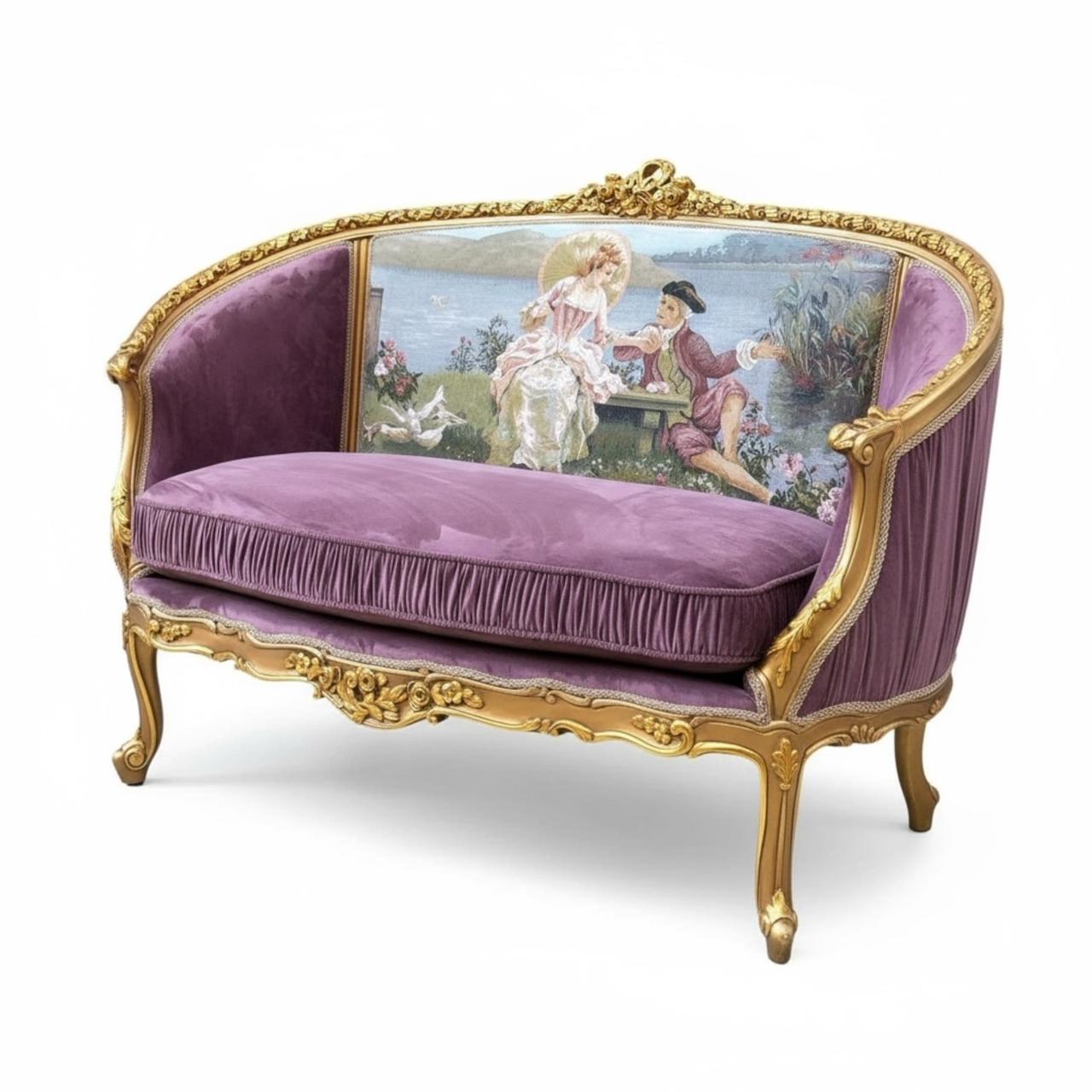 كنبة أنتيك فخمة من الخشب الزان بتنجيد قطيفة ولوحة جوبلان