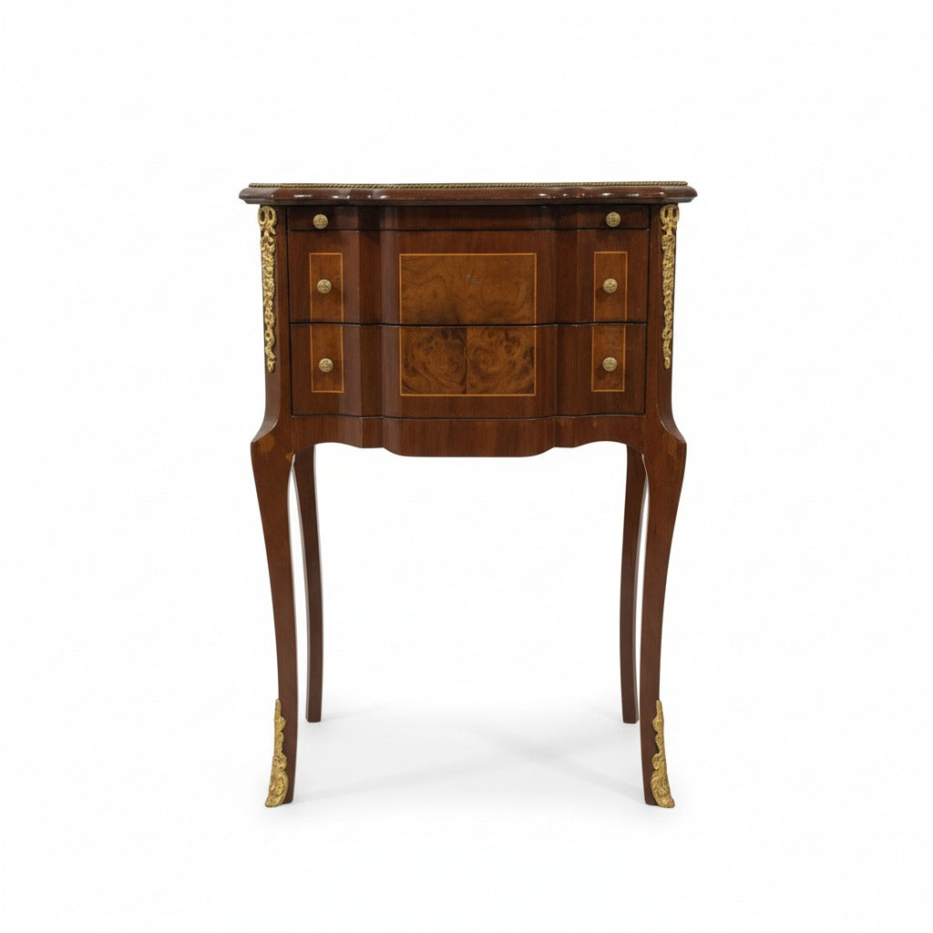 كومود كلاسيك فاخر بدرجين وتطعيمات نحاس