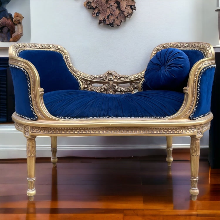 كنبة انتيك كحلي - كنبه انتيك من الخشب الزان الروماني دهب انجليزي ايطالي انتيك التنجيد من القماش القطيفه الكحلي مقاس 105 اتفرج علي المنتج علي الطبيعه في ورشنا