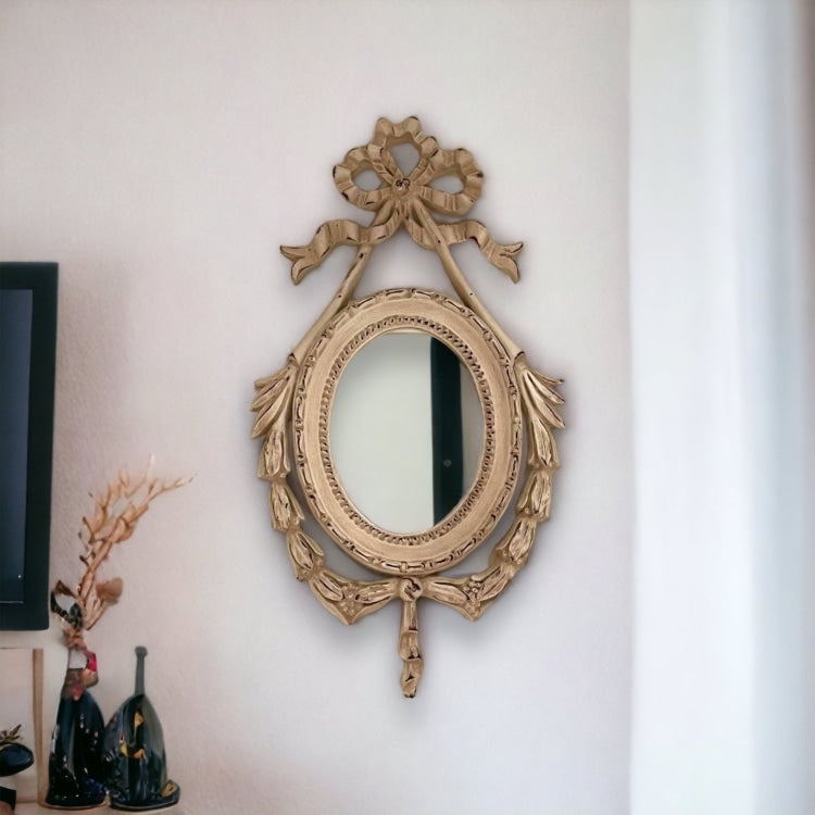 مراية فيونكة - برواز فيونكة أنتيك من الخشب الطبيعي والحفر اليدوي اوف وايت المقاسات: W 58CM * L 32 CM