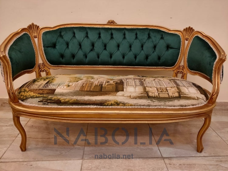 ميني صالون جرين - ميني صالون جرين مكون من كنبة واتنين فوتيه وترابيزة مصنع من خشب الزان الاحمر و الدهان دهب مترب و القماش قطيفة سادة في جوبلان