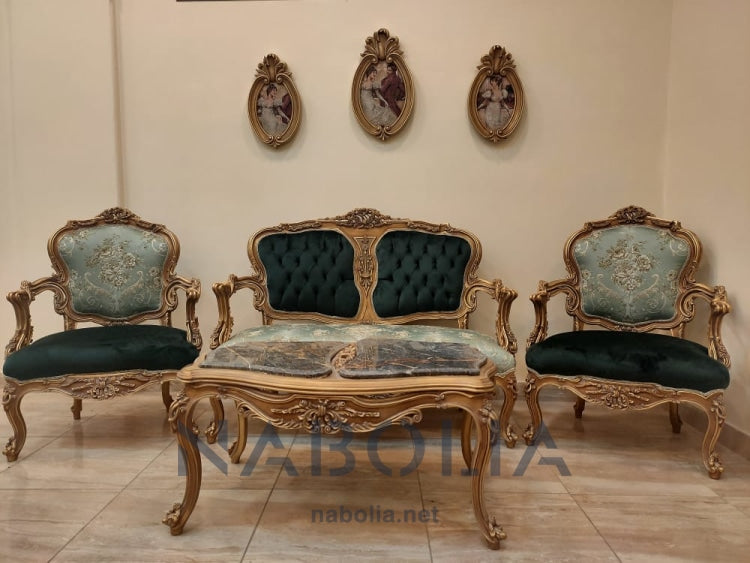 ميني صالون روز جرين - ميني صالون روز جرين مكون من كنبة واتنين فوتيه وترابيزة مصنع من خشب الزان الاحمر و الدهان دهب متأكسد و القماش قطيفة سادة في شانليا