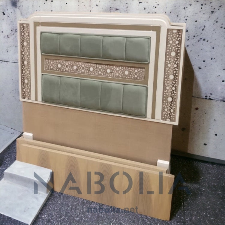 نوم شبابي - غرفة نوم شبابي جرار مصنعة من أجود الاخشاب الطبيعية اوف وضلفة بها زجاج والغرفة مكونة من : دولاب 200 سنتميتر اتنين ضلفة جرار اتنين سرير 120 سنتميتر كومود 55 سنتميتر و تسريحة 120 سنتميتر