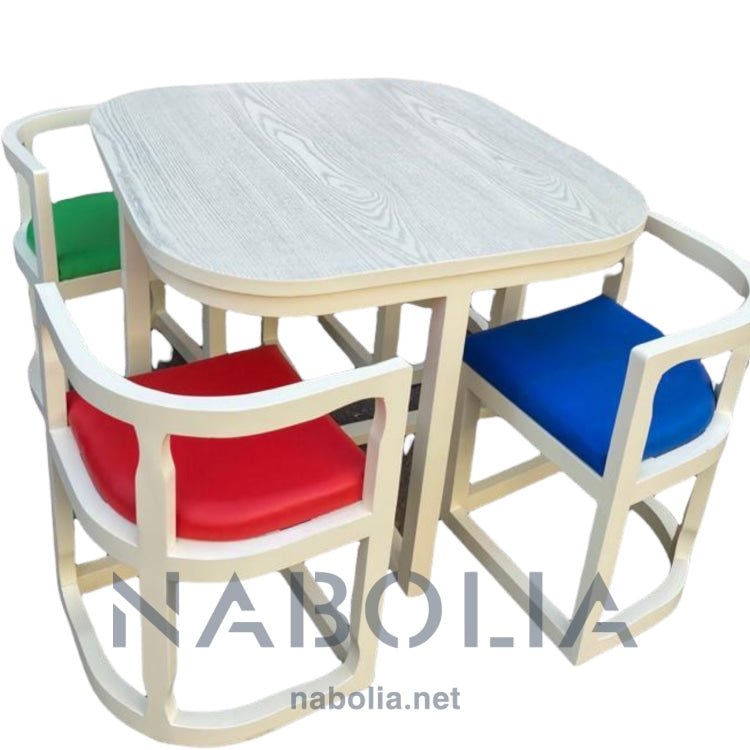 سفرة بكراسي متداخلة - سفره بكراسي متداخلة سفره واربع كراسي مصنعه من الخشب الزان الروماني والقشره الارو الطبيعيتصلح للمساحات الصغيرة وداخل المطبخ مقاس 1متر * 1متر المقاسات: W 100 CM * L 100 CM