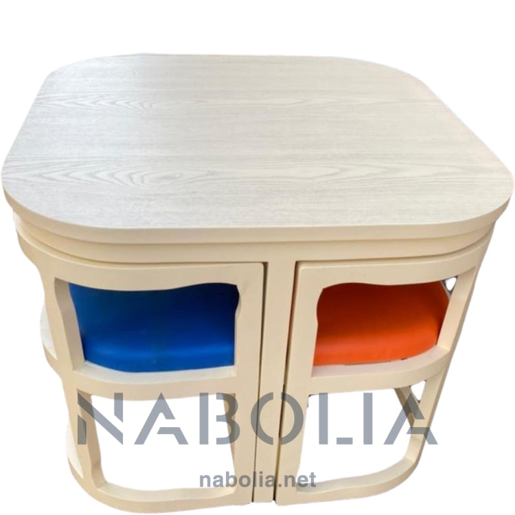 سفرة بكراسي متداخلة - سفره بكراسي متداخلة سفره واربع كراسي مصنعه من الخشب الزان الروماني والقشره الارو الطبيعيتصلح للمساحات الصغيرة وداخل المطبخ مقاس 1متر * 1متر المقاسات: W 100 CM * L 100 CM