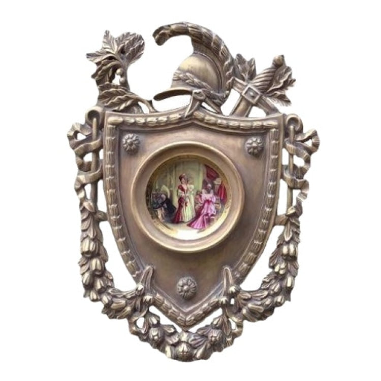 تابلوه خوذة - تابلوه خوذة أنتيك من الخشب الطبيعي والحفر اليدوي دهب قديم مع تابلوه رسم طبيعي المقاسات: W 60 CM * L 45 CM