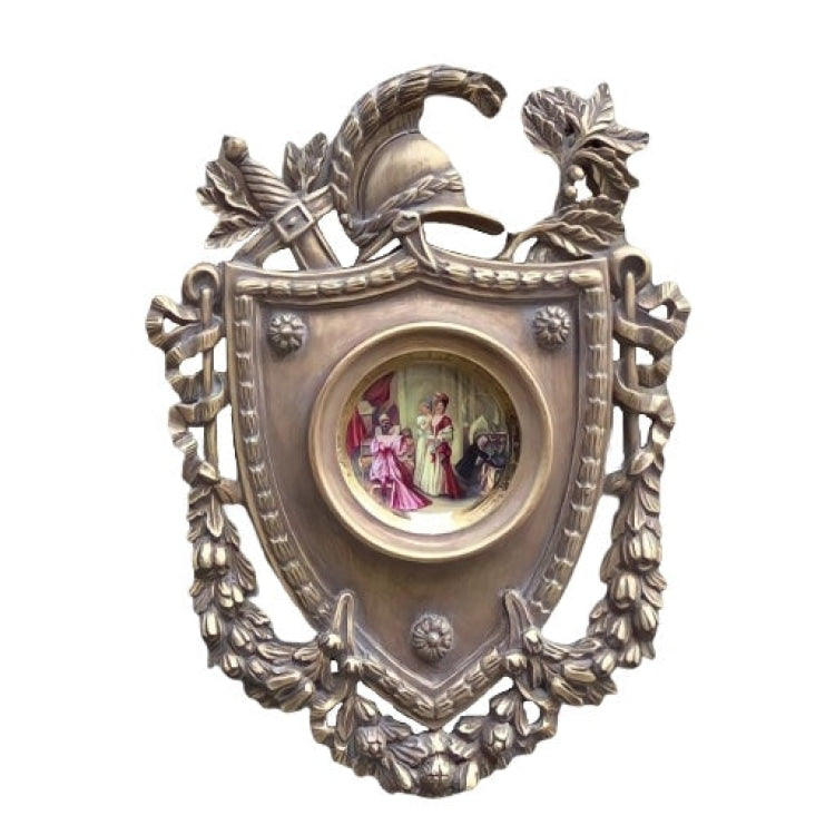 تابلوه خوذة - تابلوه خوذة أنتيك من الخشب الطبيعي والحفر اليدوي دهب قديم مع تابلوه رسم طبيعي المقاسات: W 60 CM * L 45 CM