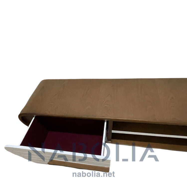 وحدة تلفزيون خشب طبيعي - وحده تلفزيون مصنوعه من الخشب الطبيعي بالكامل قشره ارو طبيعي اتنين درج دهان بوليستر فرن المقاسات: W 200 CM * B 40 CM *H 65 CM