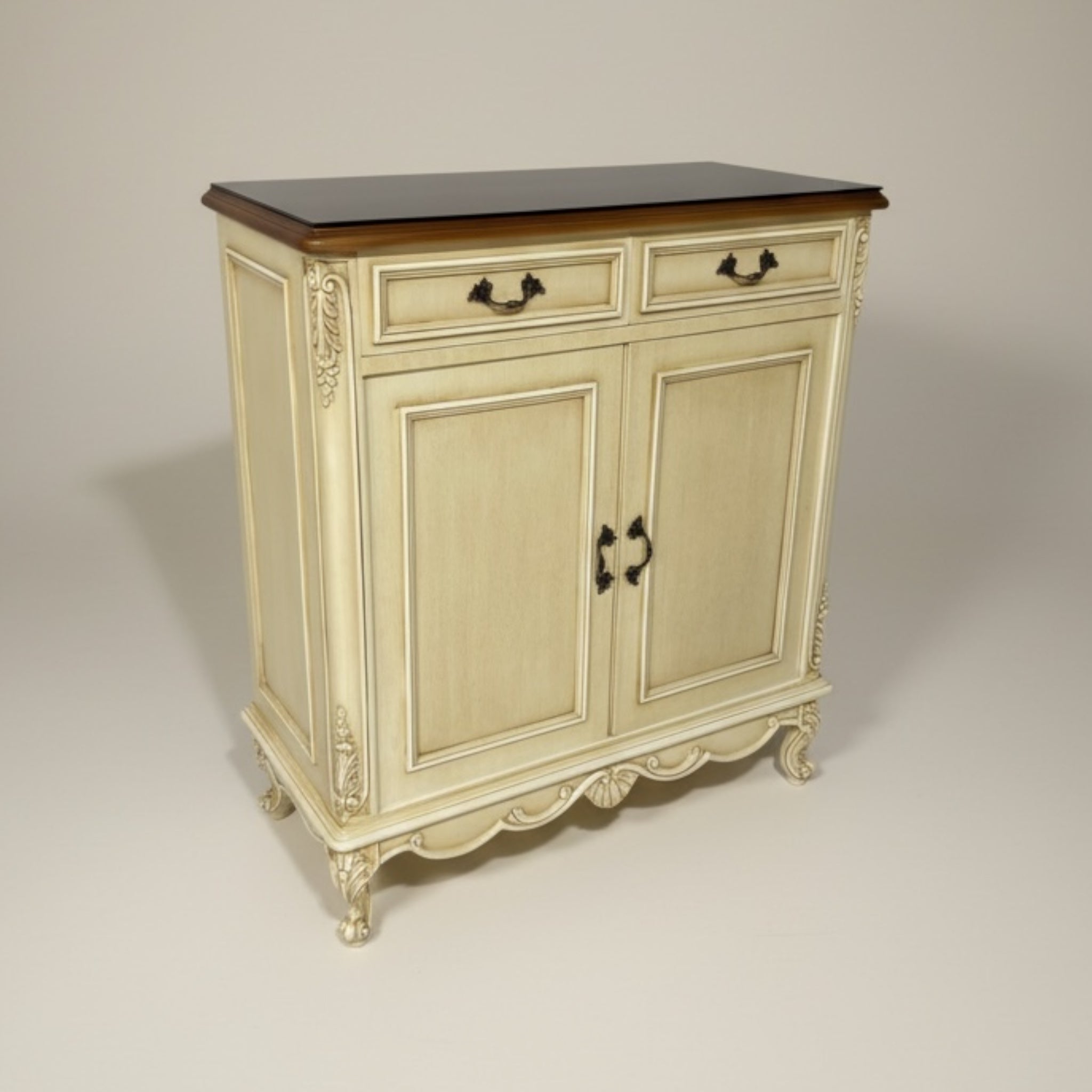 جزامة كلاسيك اوف وايت في بني