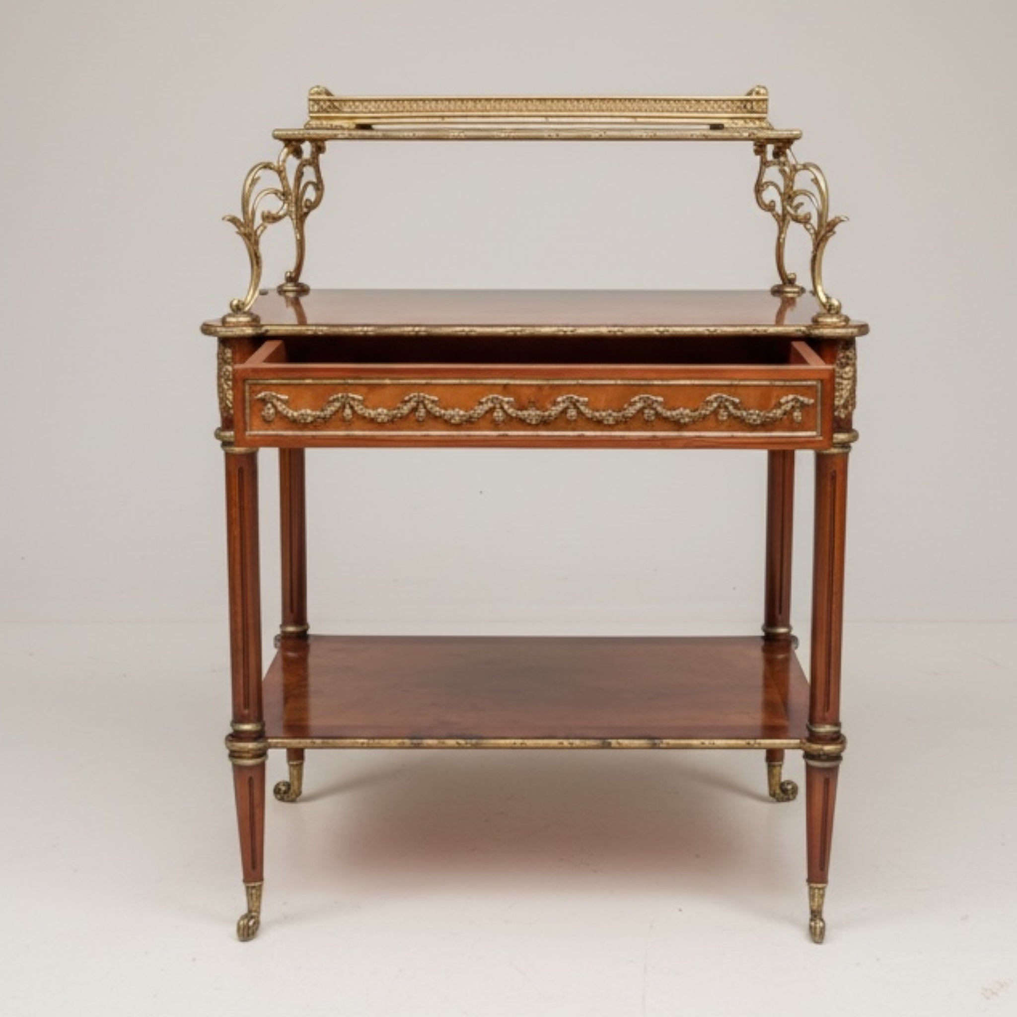 عربة ترولي تقديم شاي طراز لويس الخامس عشر - Nabolia