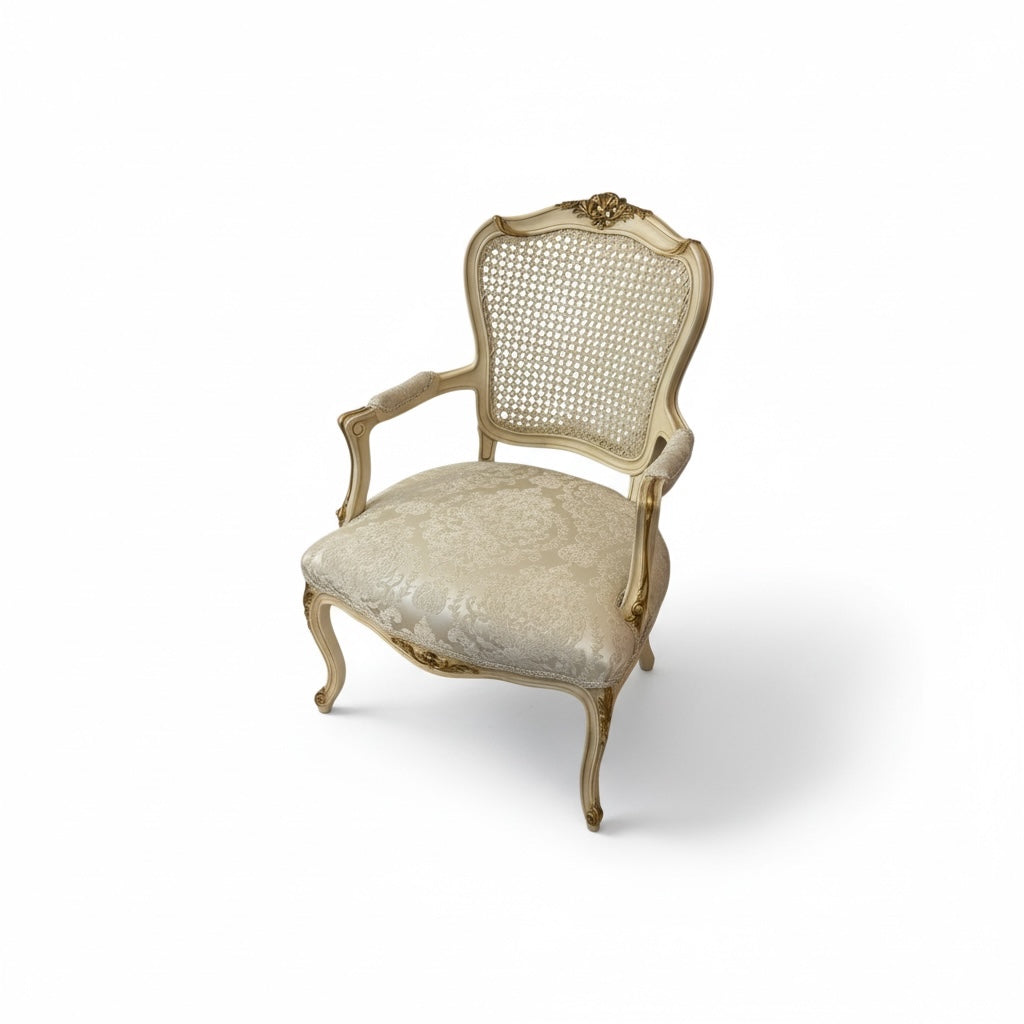 اتنين فوتيه اوف وايت - Nabolia