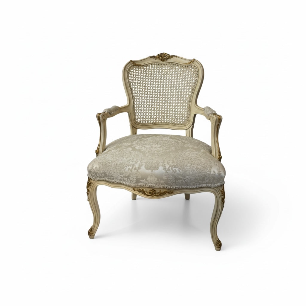 اتنين فوتيه اوف وايت - Nabolia