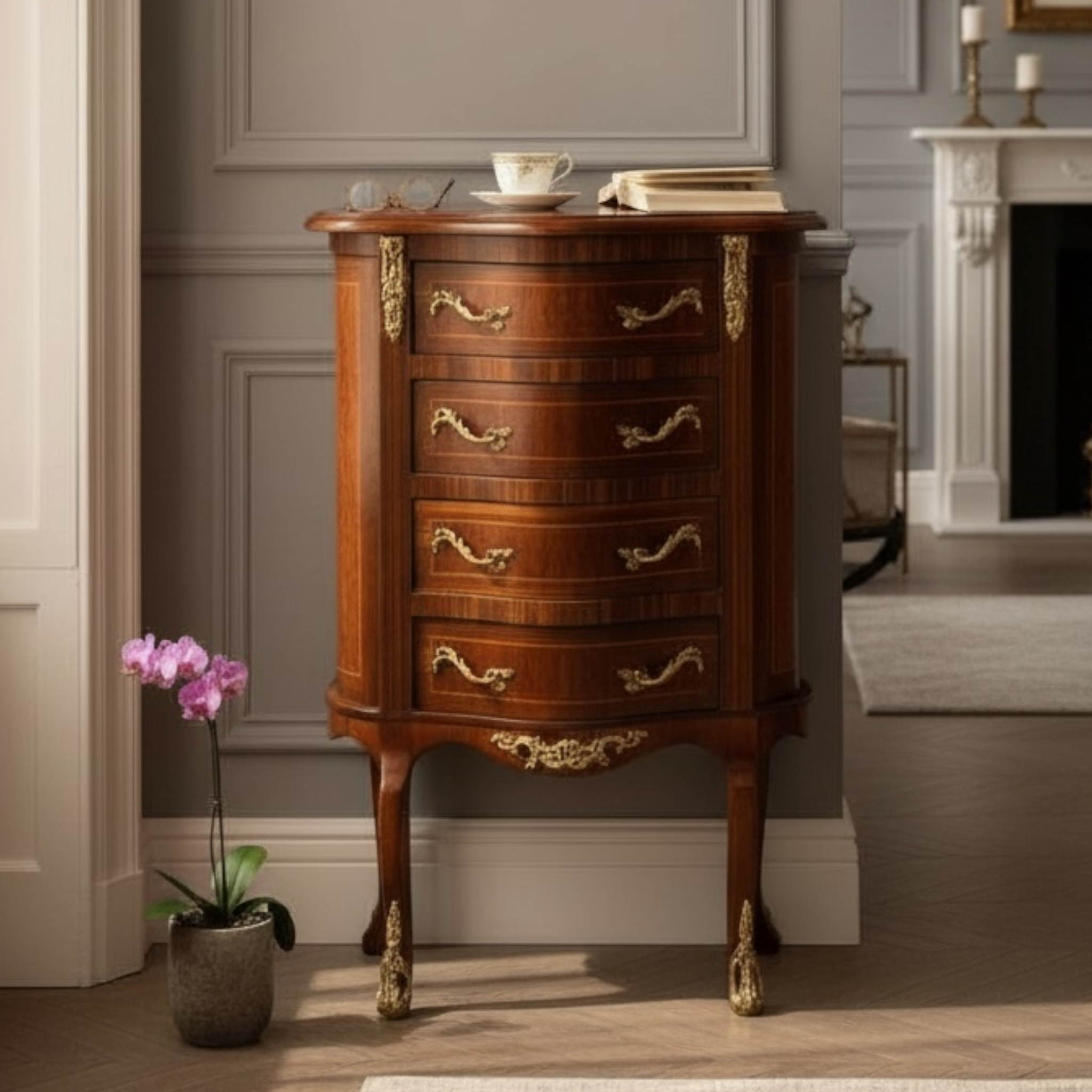 كومود فاخر بأربعة أدراج وزجاج أنيق