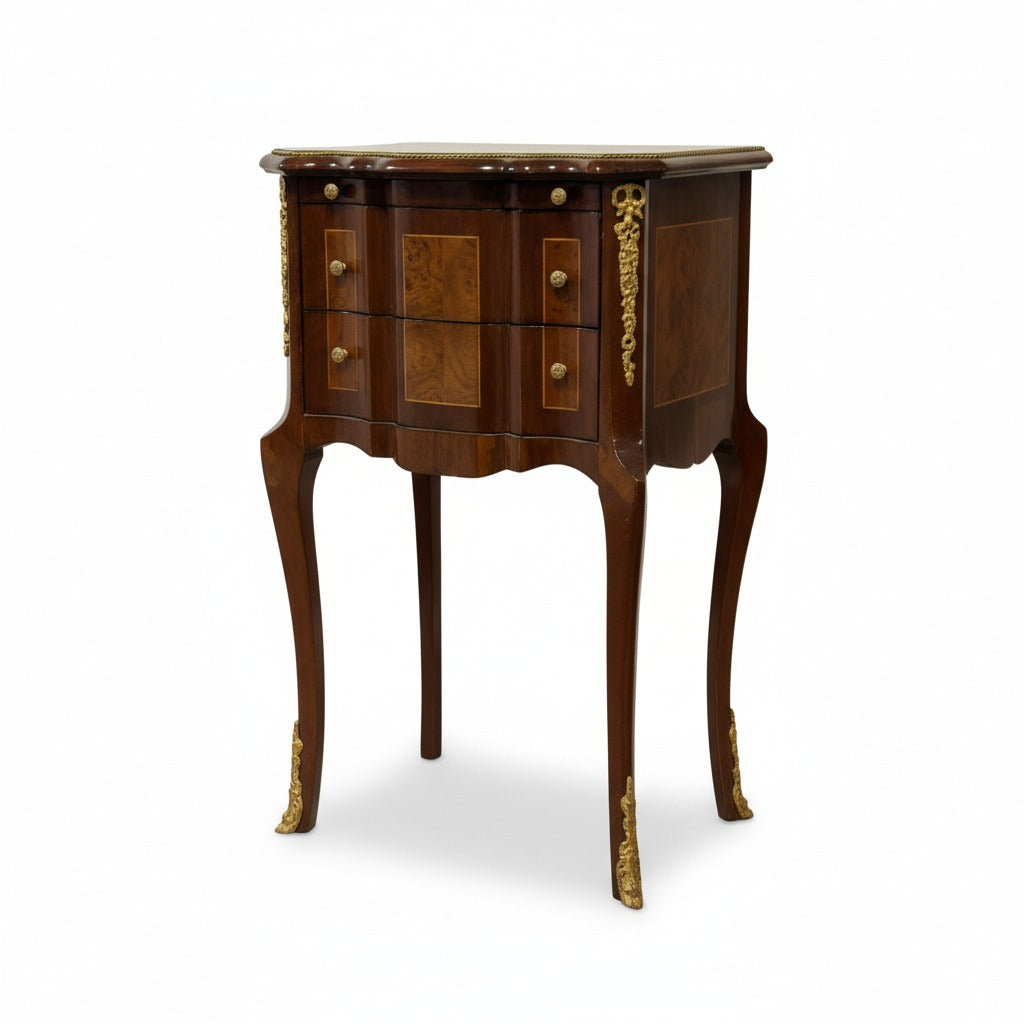 كومود كلاسيك فاخر بدرجين وتطعيمات نحاس