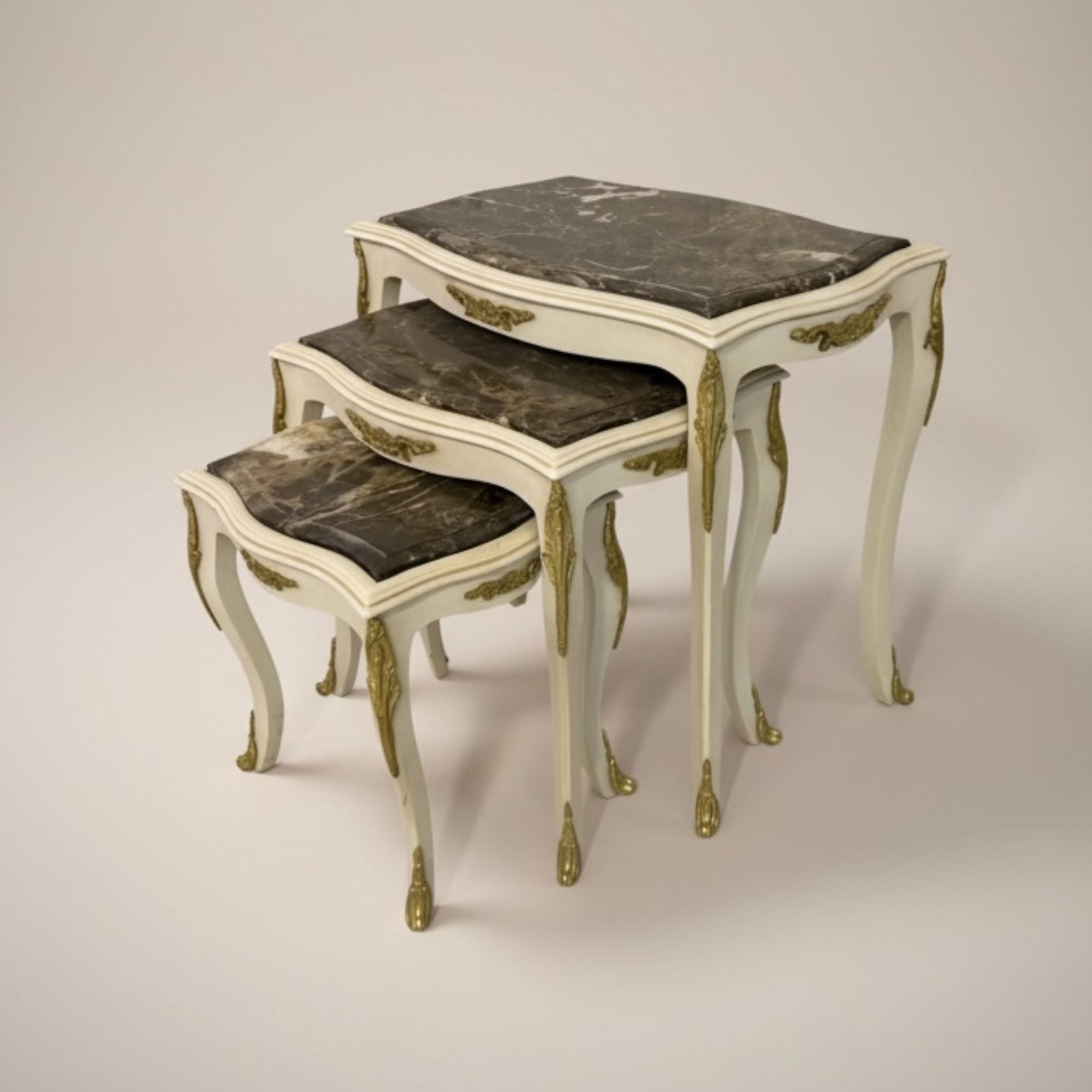 طقم ترابيزات جانبية 3 قطع بتصميم كلاسيك فاخر - Nabolia