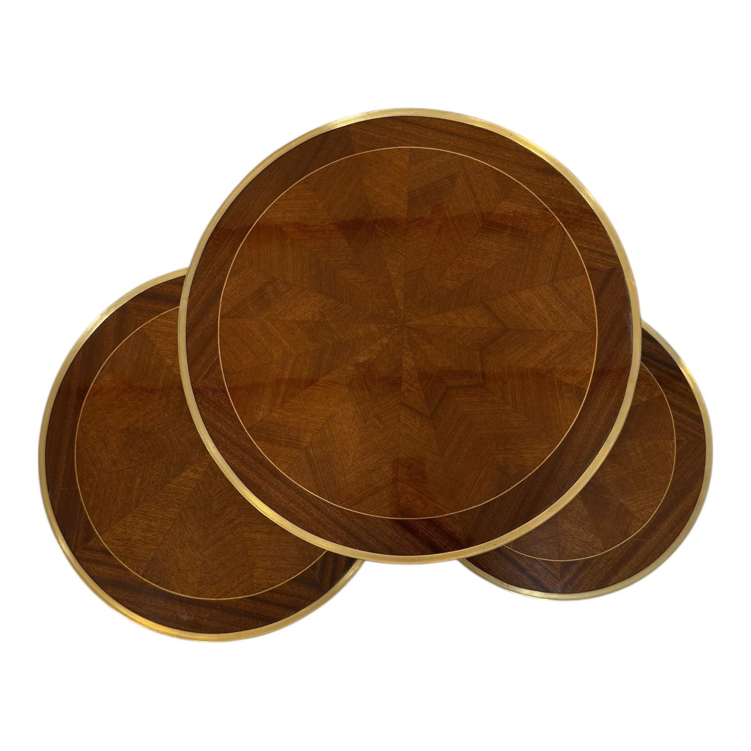 طقم ترابيزات جانبية كلاسيك متداخلة بلمسة أنيقة