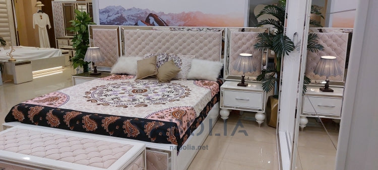 Hub furniture store bedroom