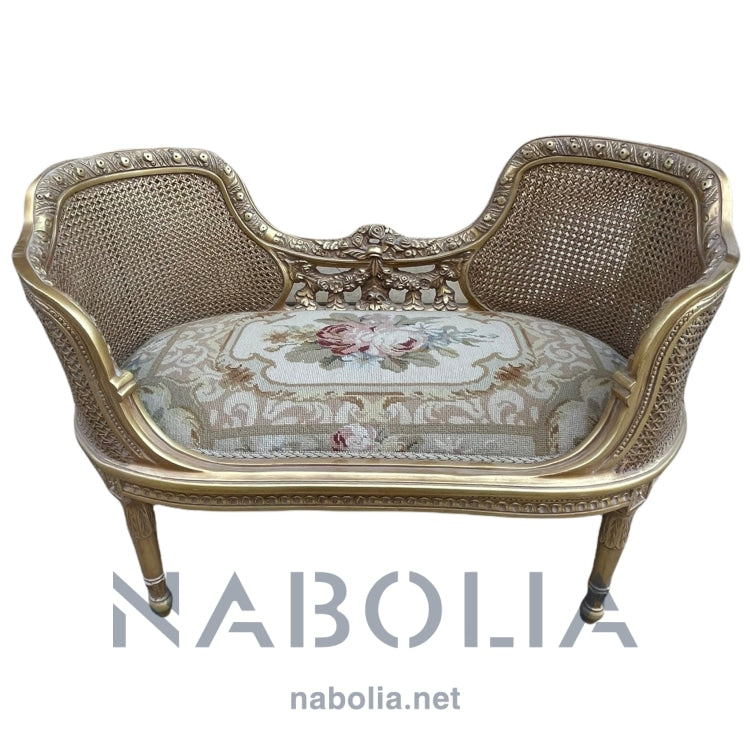 كنبة انتيك ابيسون - Nabolia Damietta hub furniture