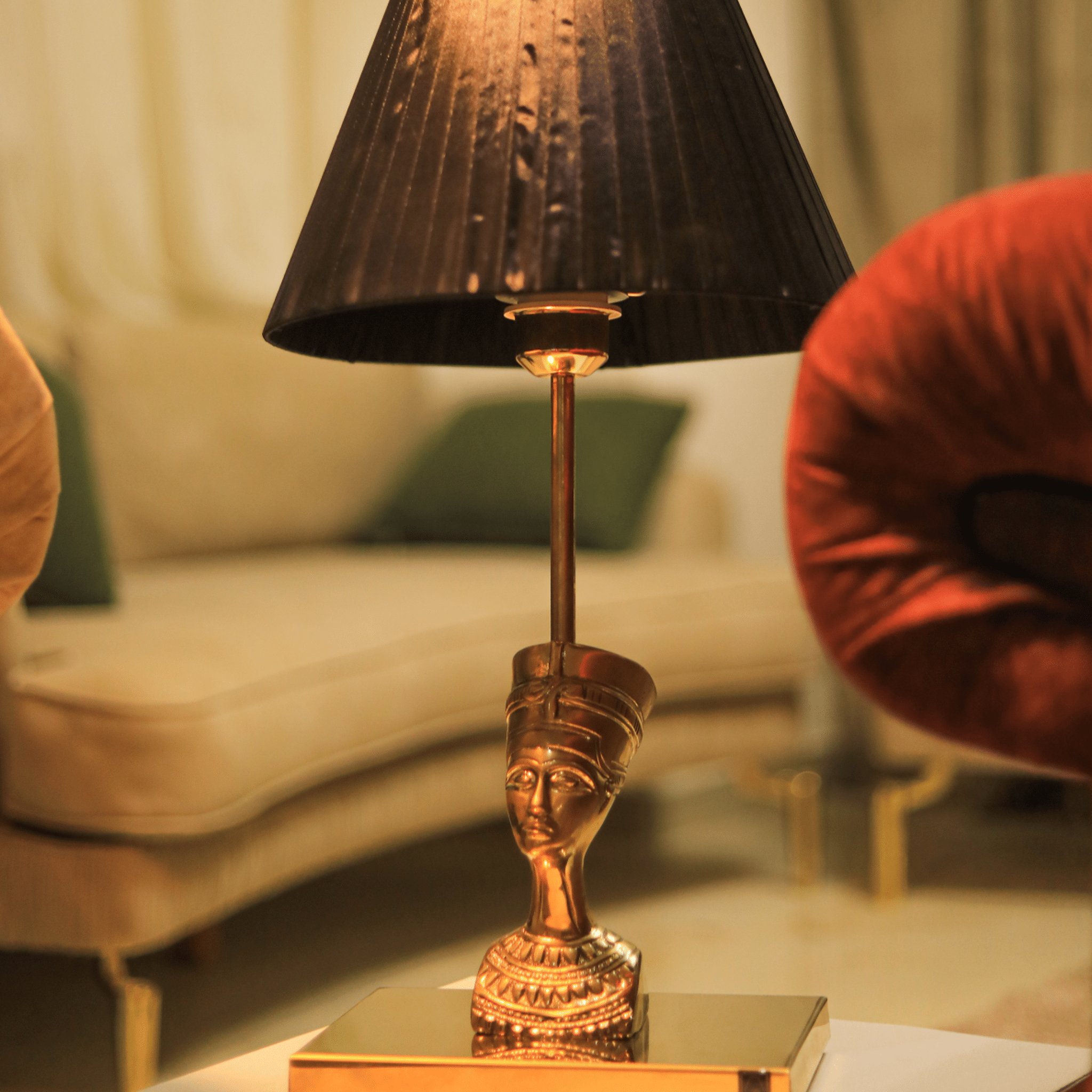 Nefrtiti table lamp - Nabolia